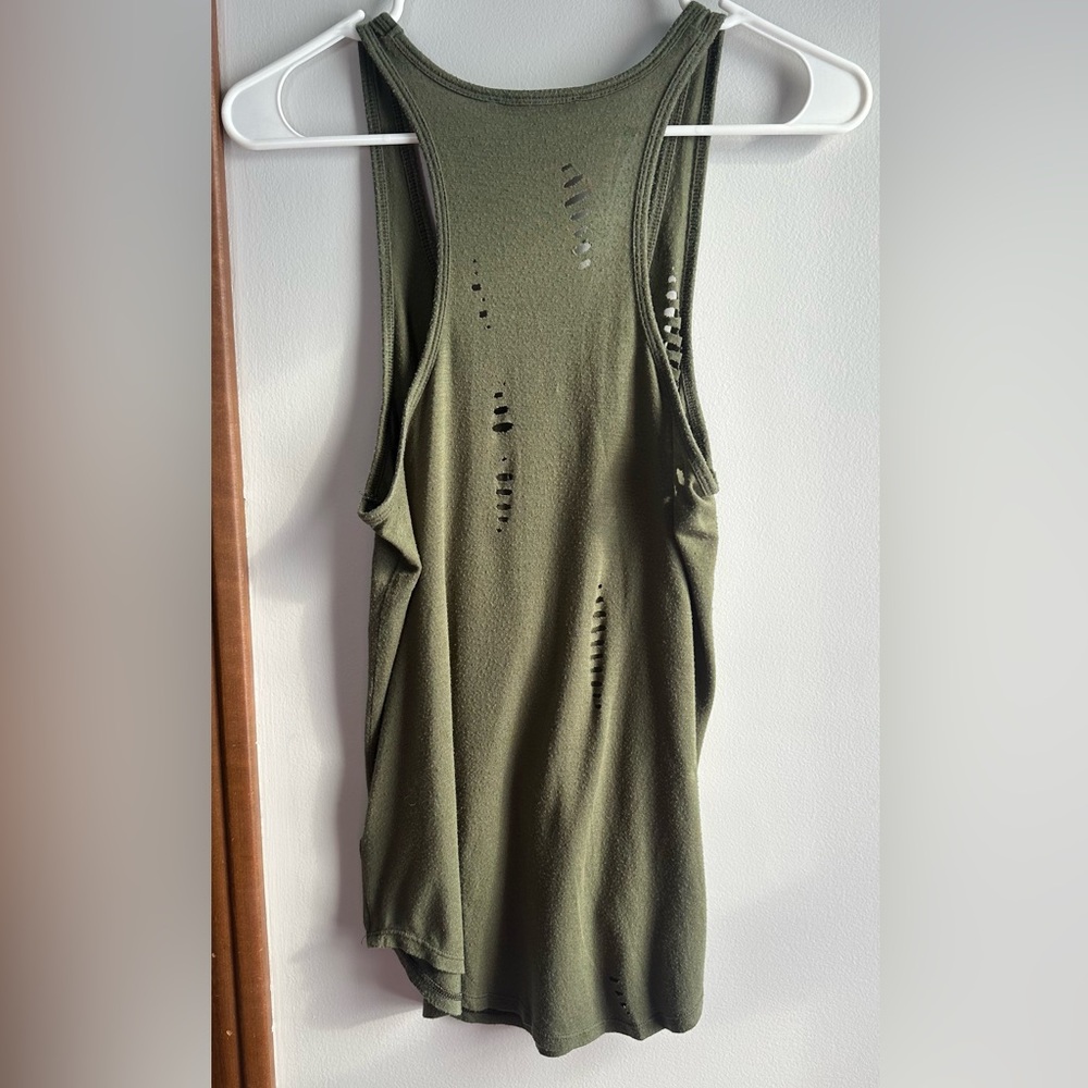 Express Distressed Tank Top - Picture 2 of 4
